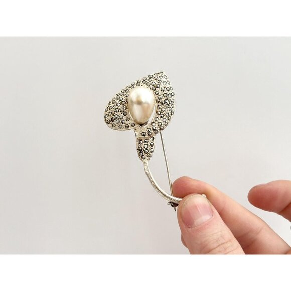 Calla Lily Art Nouveau Marcasite Sterling Vintage Faux Pearl Vintage Brooch - Picture 9 of 10